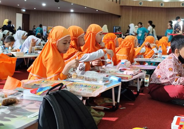 Catat Rekor Muri, 1000 Anak SD di Jember Ikuti Sarapan Bergizi dengan Beras Fortifikasi