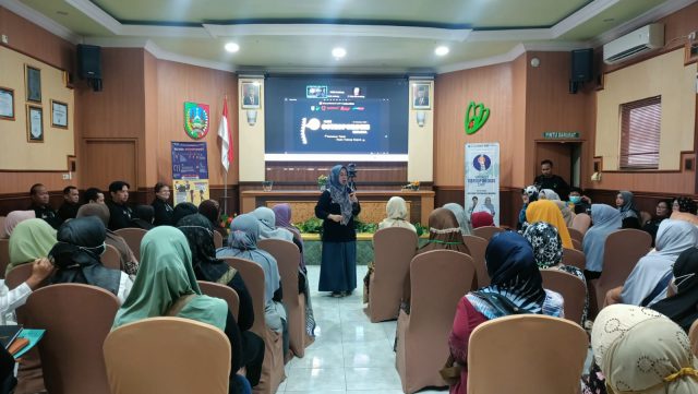 Peringati Hari Osteoporosis, RSUD Jombang Sosialisasikan Pentingnya Kesehatan Tulang di Kalangan Lansia