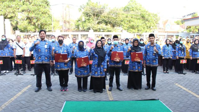 Peringati Hari Pelanggan Nasional, RSUD Jombang Beri Penghargaan Karyawan dan Komitmen Tingkatkan Kualitas Pelayanan