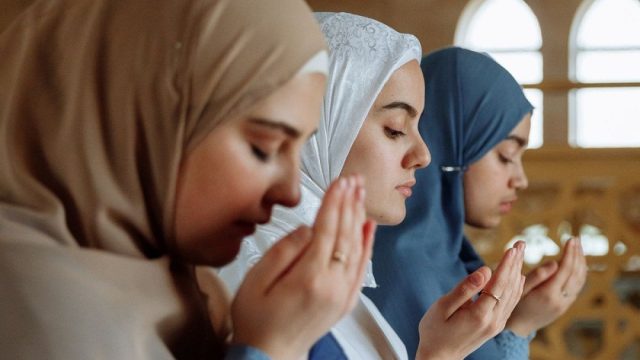 Doa Rabu Pagi Pembuka Rezeki Halal Setelah Subuh