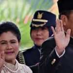 Bersama Iriana Pamitan ke Pegawai Istana, Jokowi: Terima Kasih Semuanya