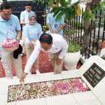 Hari Pahlawan, PAL Muda Gelar Upacara hingga Tabur Bunga di Makam Bung Tomo