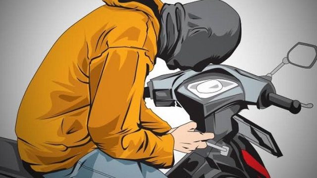 Oknum Pekerja Pabrik di Lamongan, Ditangkap Polisi Curi Motor Temannya