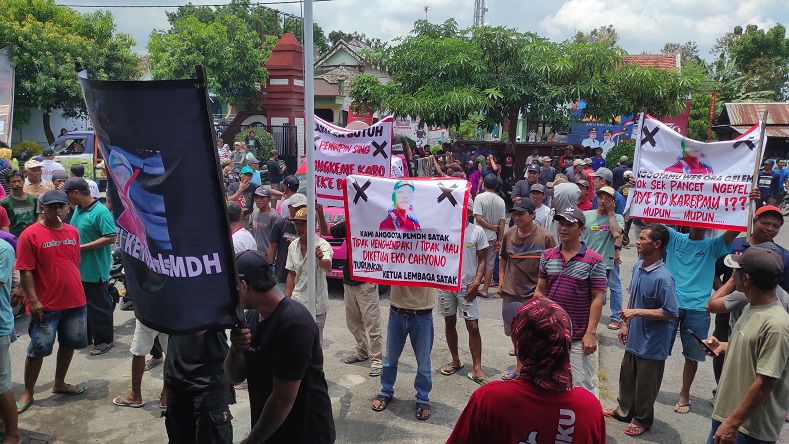 Warga Satak Kediri Kembali Geruduk Kantor Kecamatan Puncu, Ini Tuntutannya