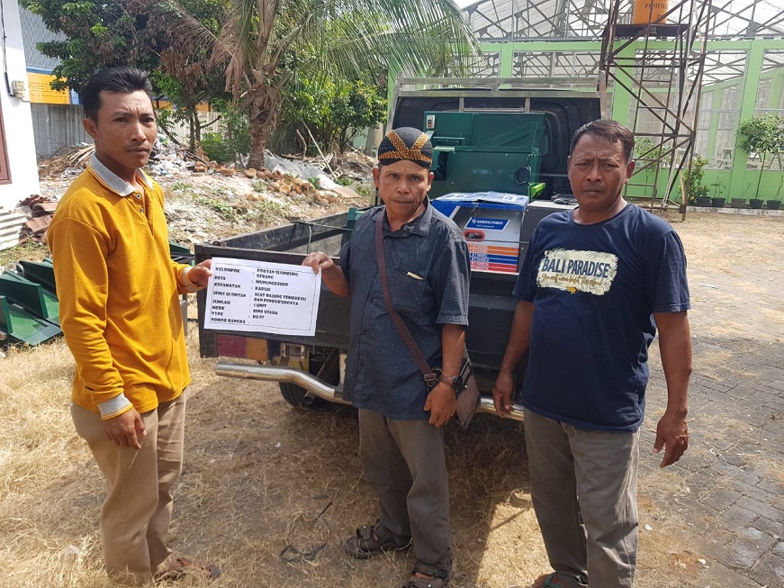 Kelompok Tani di Kabuh Jombang, Senang dan Terimakasih Dibantu Alat Rajang Tembakau