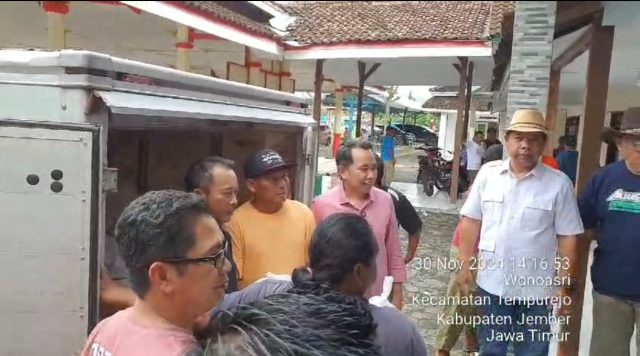 Gus Fawait Tinjau dan Kirim Bantuan untuk Korban Bencana Banjir di Jember