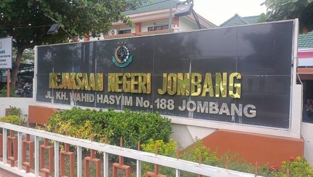 Diduga Terima Uang Suap, Oknum Jaksa Jombang Diperiksa Kejati Jatim