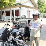 Manfaat DBHCHT Poktan Genenganjasem Jombang, Terima Bantuan Motor Tiga Roda