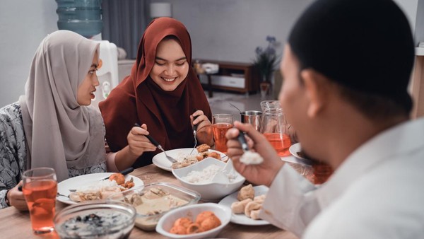 Doa Buka Puasa dan Waktu yang Tepat Membacanya