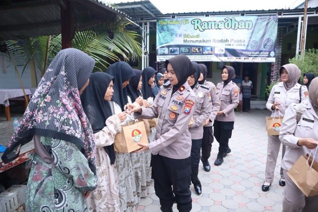 Polwan Polres Situbondo Gelar Baksos dan Berbagi Takjil di Panti Asuhan