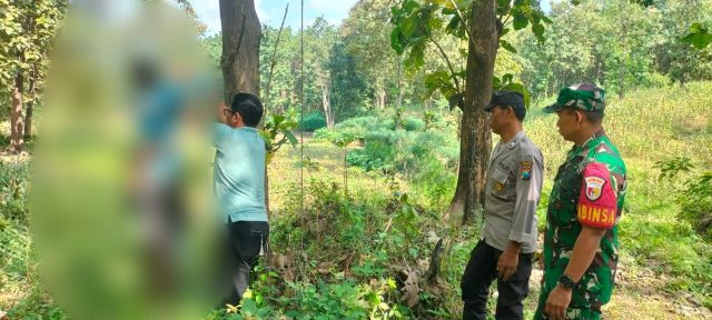Lansia Pikun di Jombang Ditemukan Meninggal Gantung Diri di Hutan