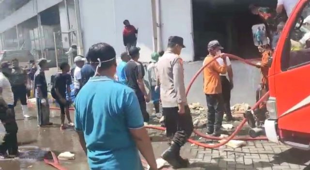Pabrik Sosis Milik Bupati Jombang Terbakar,Kerugian Mencapai Ratusan Juta