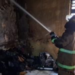 Kebakaran Hanguskan Satu Kamar Rumah di Jombang , Kerugian Capai Rp20 Juta