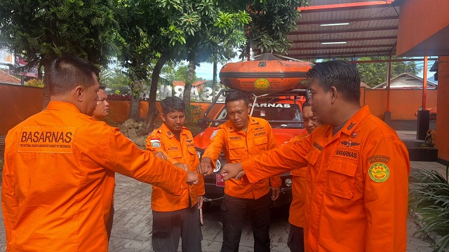 Saat Melaut di Perairan Lebuk Banyuputih, Nelayan Situbondo Pingsan dan Jatuh ke Laut 