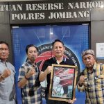 Perkuat Kolaborasi Pemberantasan Narkoba, LSM FRMJ Apresiasi Kasat Resnarkoba Jombang yang Akan Pindah Tugas di Gresik