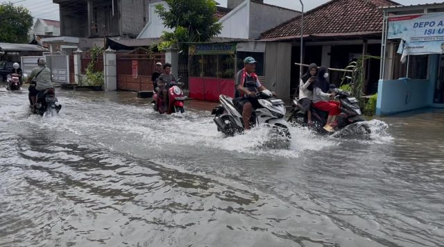 Drainase Buruk Jadi Penyebab Banjir,  Warga di Jombang Resah Tagih Aksi Pemerintah