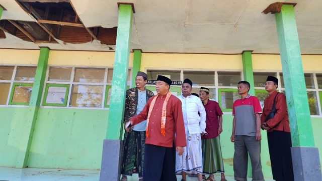 Bupati Situbondo Perintahkan Perbaikan SDN 10 Curah Tatal