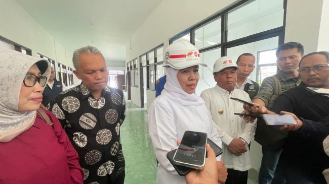Terkait Skandal Hibah DPRD Jatim, Gubernur Khofifah Siap Penuhi Panggilan KPK