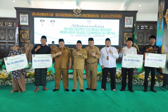 Pemkab Jombang Salurkan Insentif Bagi 6.360 Guru TPQ se-Kabupaten