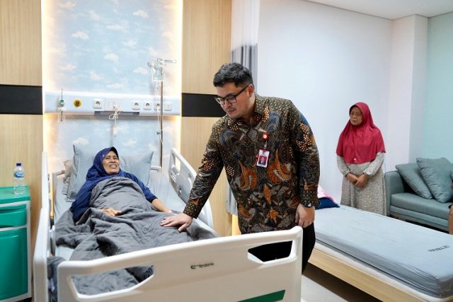 Menuju Rumah Sakit Rujukan, Mas Dhito Cek 3 Gedung Baru RSKK