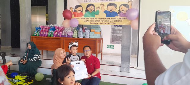 Penuh Warna dan Semangat, Hari Anak Nasional di RSUD Jombang Bawa Harapan Baru