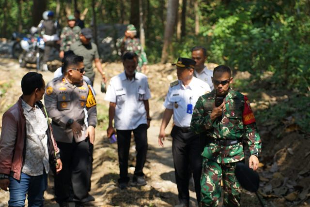TMMD 2025 di Jombang: TNI dan Warga Bangun Harapan dari Desa Kromong