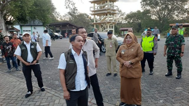 Bupati Situbondo Dampingi Menteri Kehutanan ke TN Baluran, Usulkan Wisata Safari Night