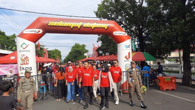 Dukung UMKM Situbondo Naik Kelas, Bank Jatim Salurkan 455 Tenda Portabel 