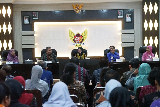 Mbak Wali Buka Sosialisasi Etika Petugas Layanan Dalam Pelayanan bagi Kelompok Disabilitas