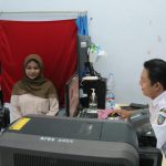 Stok Blanko Terbatas, Layanan e-KTP di Jombang Tersendat