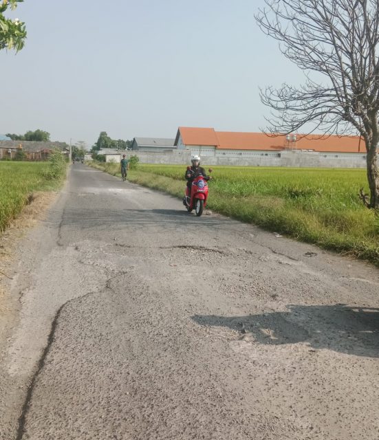 Jalan Gelap dan Berlubang di Jombang Jadi Arena Balap Liar dan Kecelakaan