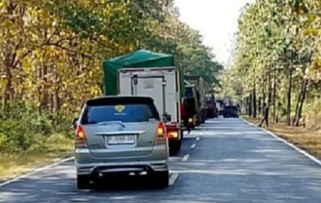 Jalur Pantura Banyuwangi-Situbondo Macet Total, Antrean hingga Kawasan Hutan Baluran 