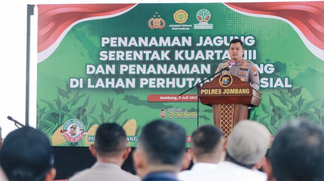 Dukung Ketahanan Pangan 2025, Polres Jombang Gelar Penanaman Jagung Serentak