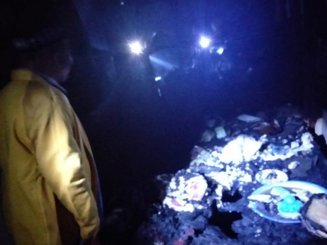 Ditinggal Melekan di Kerabatnya, Dua Rumah Kakak Beradik di Situbondo Hangus Terbakar