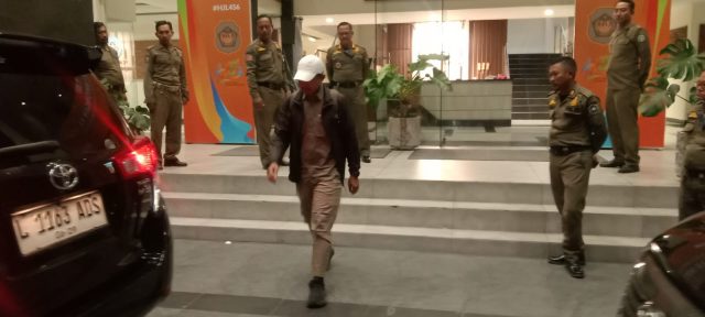 Empat Hari KPK Geledah Pemkab Lamongan, 26 Saksi Diperiksa dan Satu Koper Disita