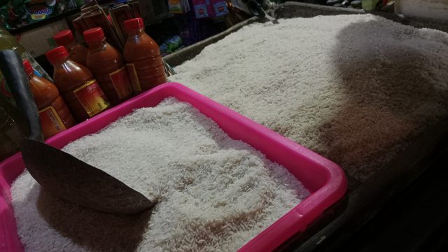 Beras Naik Drastis di Pasar Tradisional Jombang, Warung Makan Terpukul