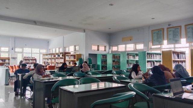Pengunjung Perpustakaan Mastrip Jombang Meningkat Saat Liburan Sekolah