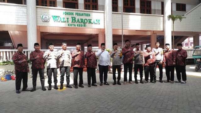 Kapolres Kediri Kota AKBP Anggi Saputra Silaturahmi ke Ponpes Wali Barokah