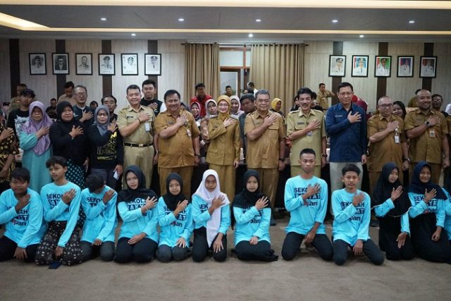 Wali Kota Kediri Lepas Belasan Calon Siswa SRMP 14 Kota Batu