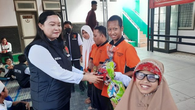 Peringati HAN, Unit PPA Polres Situbondo Beri Bantuan dan Edukasi Hukum ke Siswa SLB 