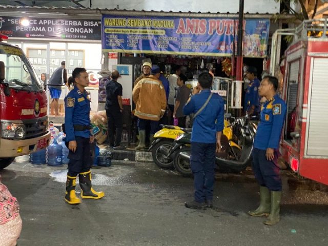 Toko Kelontong di Lamongan Hangus Terbakar, Seorang Terluka