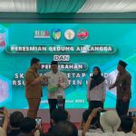 Bupati Kediri Resmikan Gedung Airlangga dan Serahkan SK Tenaga Tetap BLUD RSUD